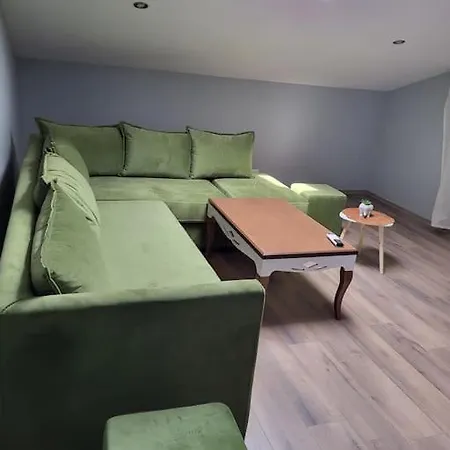 Xhovi 2 Ishull-Lezhë