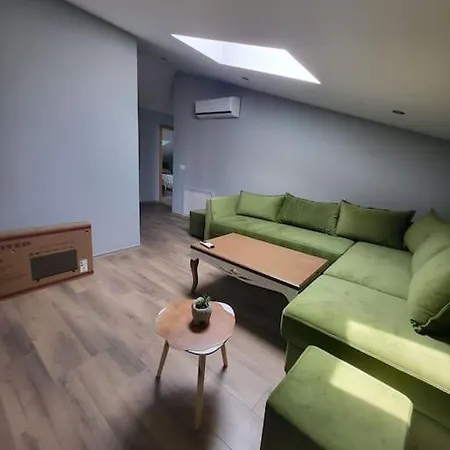 Xhovi 2 Ishull-Lezhë