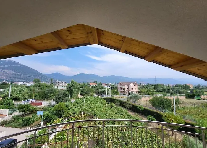 Xhovi 2 * Ishull-Lezhe